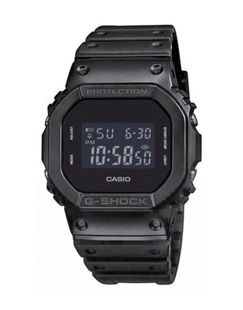 Часовник Casio DW-5600BB-1ER