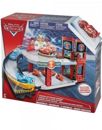 CARS Игрален комплект ГАРАЖ DWB90