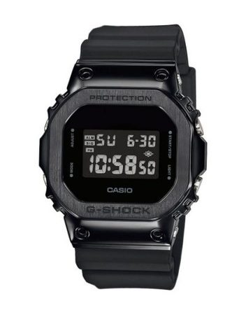 Часовник Casio G-Shock GM-5600B-1ER